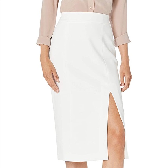 BCBGMaxAzria Dresses & Skirts - BCBG maxazria crepe side slit skirt